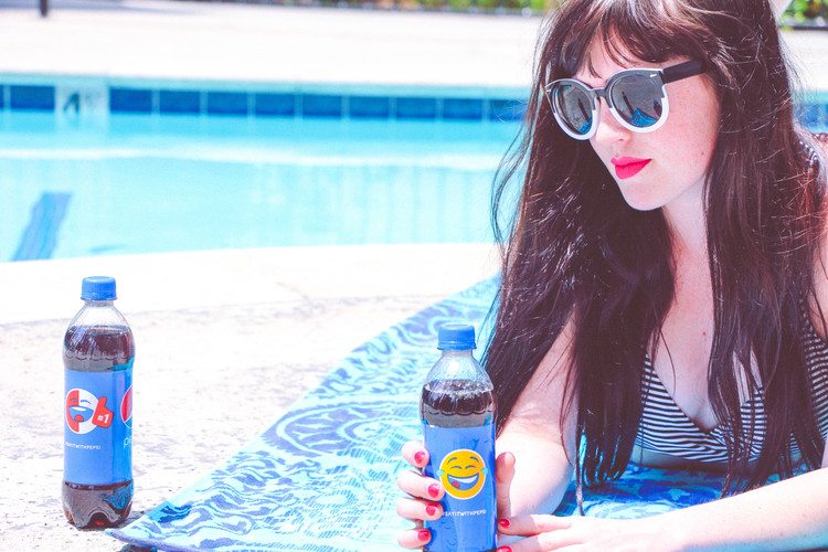 Jenna in a Carusele influencer campaign for #SayItWithPepsi